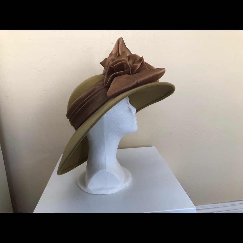 Hat - Picture 5 of 8